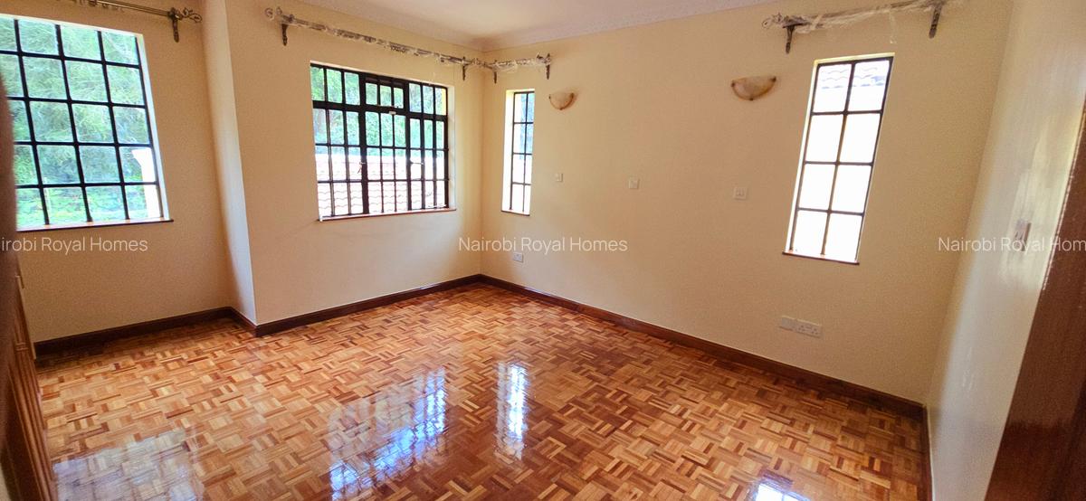4 Bed Townhouse with En Suite at Lavington Convent - 18