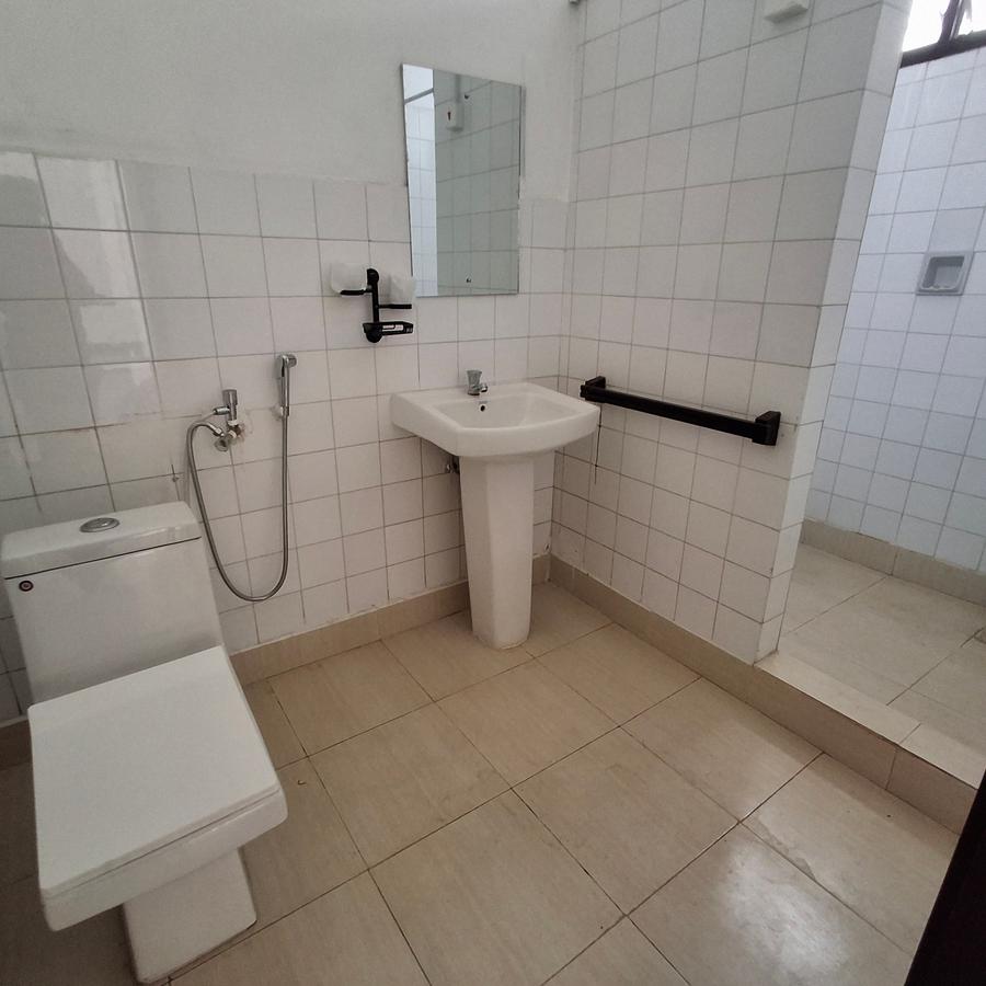 4 Bed Villa with En Suite at Nyali Mombasa - 8