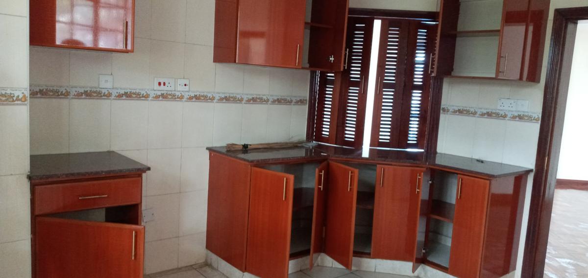 3 Bed Apartment with En Suite in Kileleshwa - 4