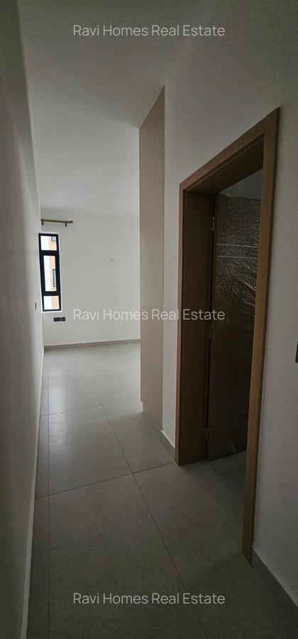 3 Bed Apartment with En Suite at Brookside Garden - 4