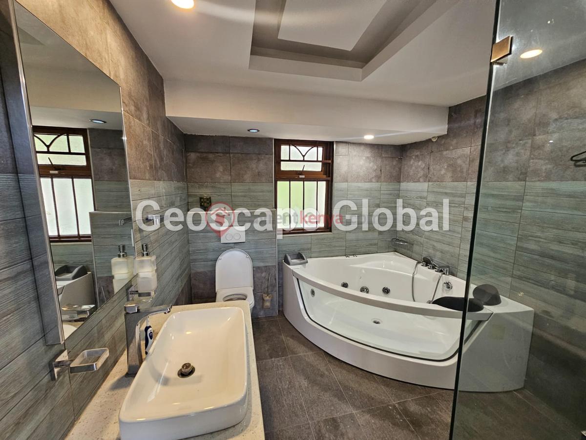 5 Bed House with En Suite in Loresho - 6