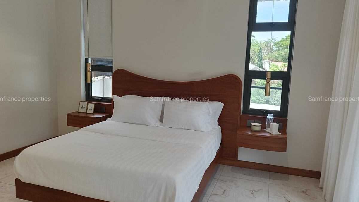 3 Bed Apartment at Links Road - 1