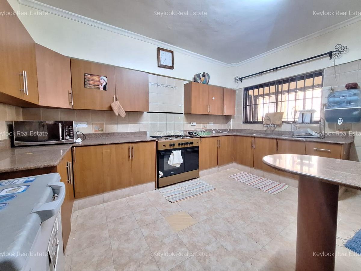 3 Bed Apartment with En Suite at Yaya Center - 9