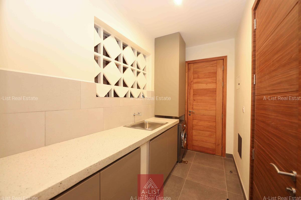 2 Bed Apartment with En Suite at Riverside - 7