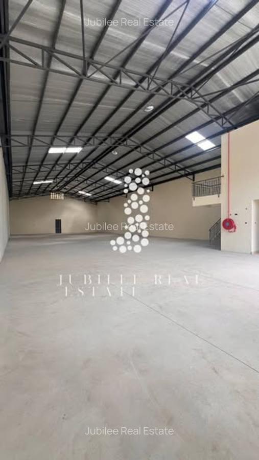 5,167 ft² Warehouse with Service Charge Included in Athi River - 2