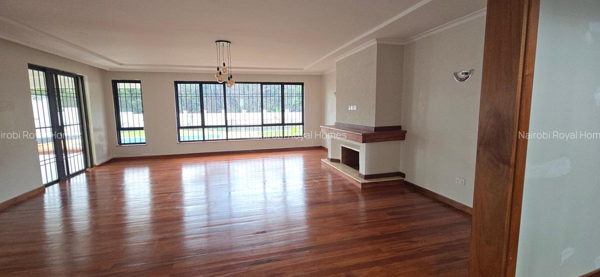 6 Bed House with En Suite at Loresho Road - 5