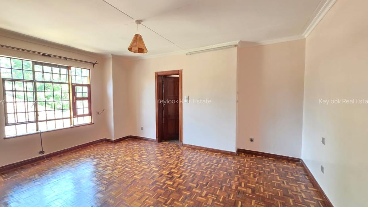 4 Bed Townhouse with En Suite at Peponi Road 986 - 5