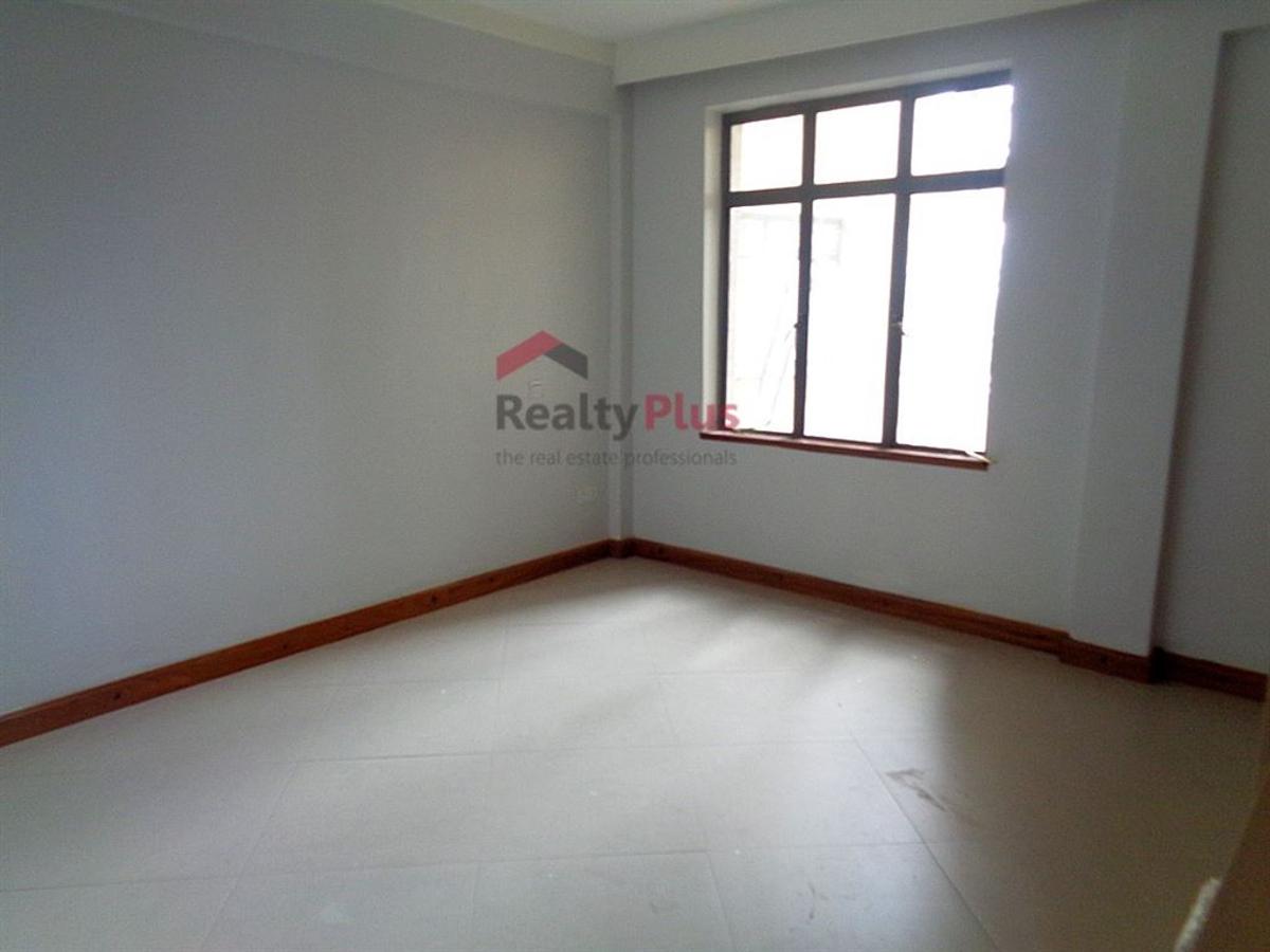 3 Bed Apartment with En Suite in Upper Hill - 13