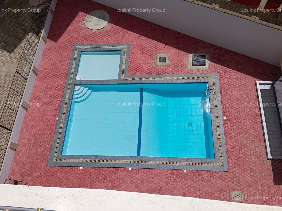 2 Bed Apartment with En Suite in Nyali Area - 2