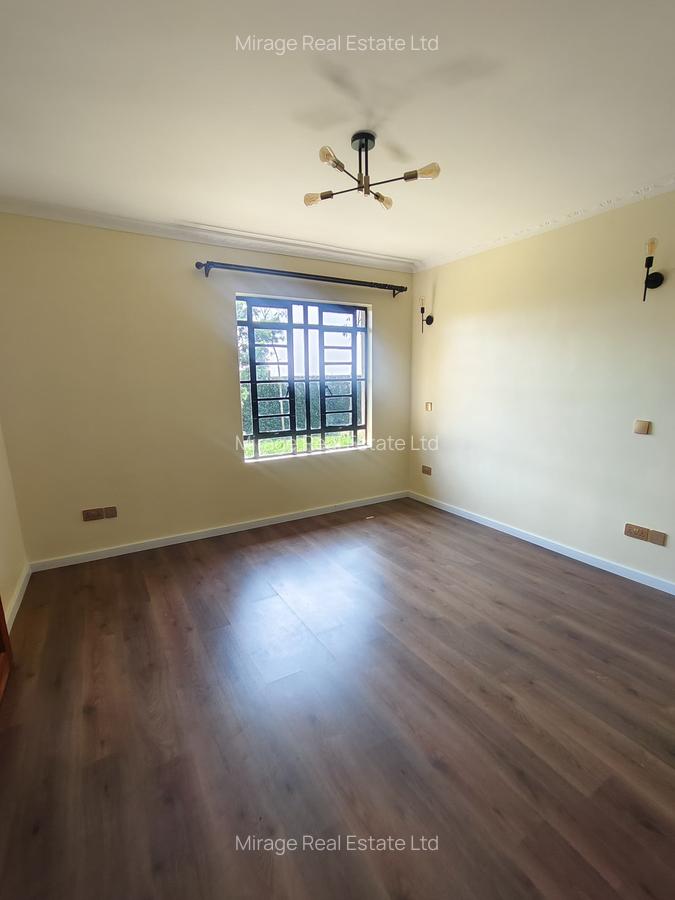 3 Bed House with En Suite in Cianda - 9
