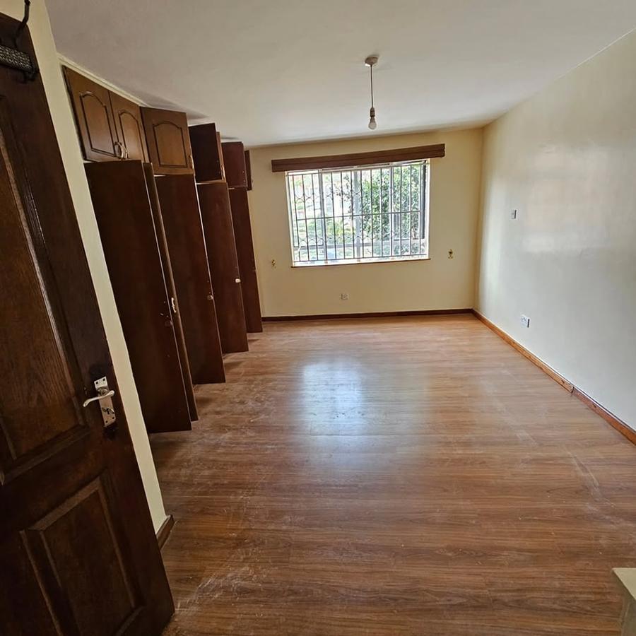 2 Bed Apartment with En Suite in Kilimani - 6