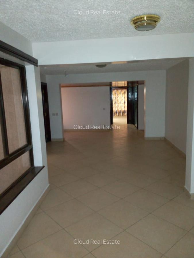 1 Bed Apartment with Parking in Westlands Area - 4