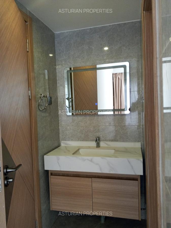 3 Bed Apartment with En Suite in Riverside - 16