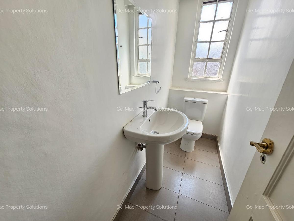 3 Bed Apartment with En Suite in Muthaiga - 17