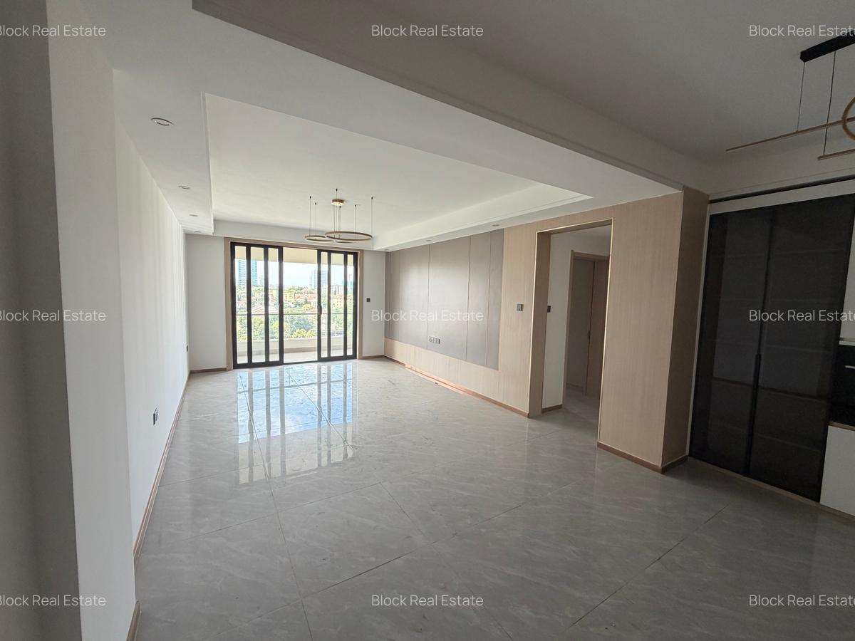 3 Bed Apartment with En Suite in Riverside - 15