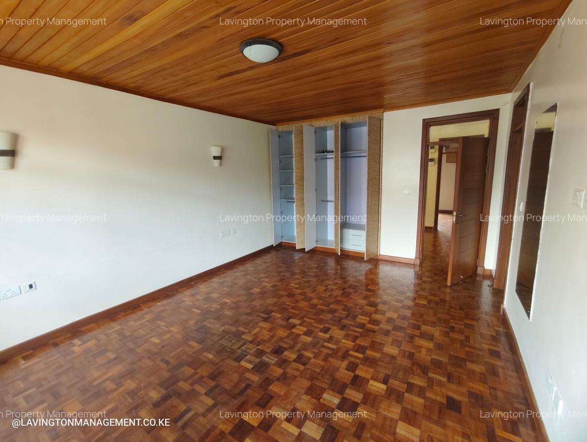 5 Bed Townhouse with En Suite at Lavington Green - 9