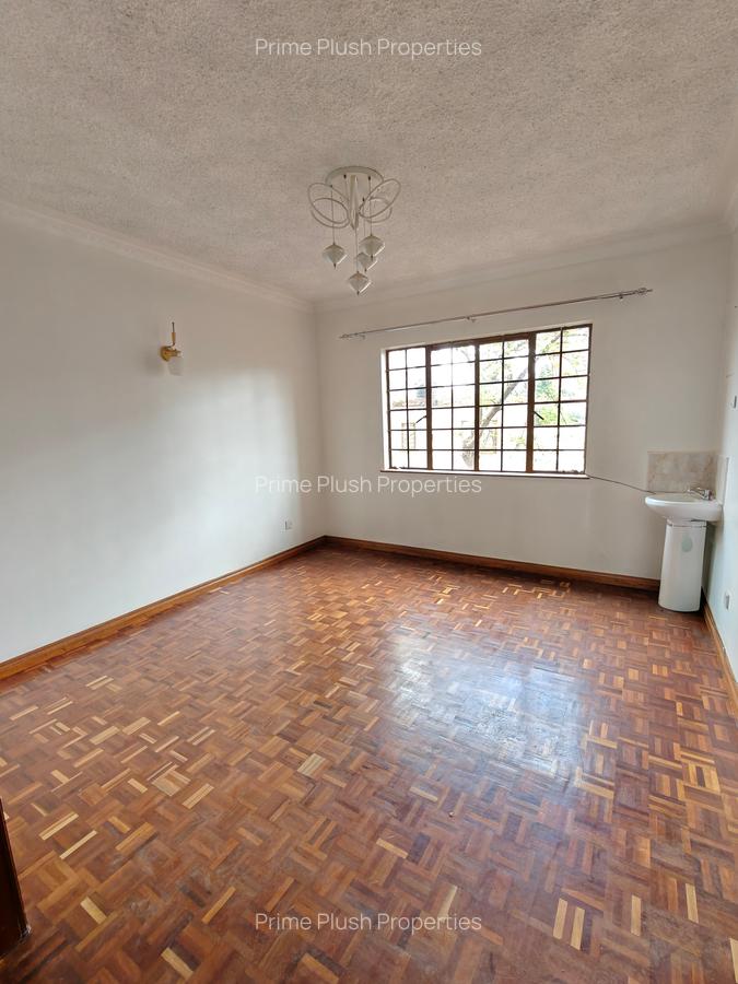 2 Bed Apartment with En Suite in Lavington - 2