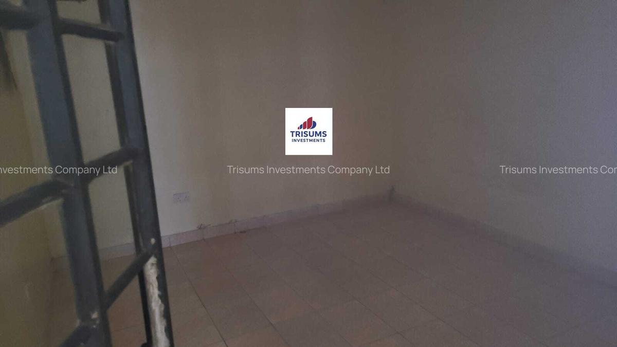 7,500 ft² Warehouse with Fibre Internet in Industrial Area - 6