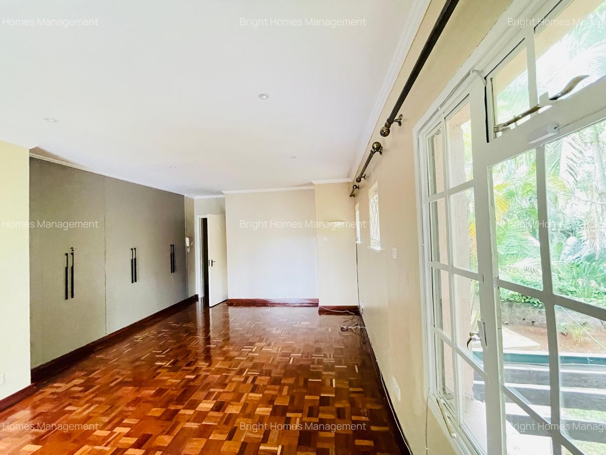 4 Bed House with En Suite in Gigiri - 10