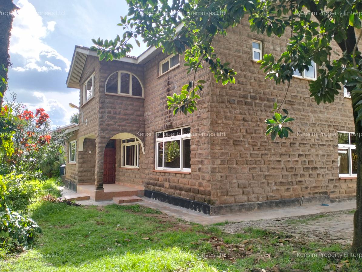 5 Bed Townhouse with En Suite in Lavington - 1