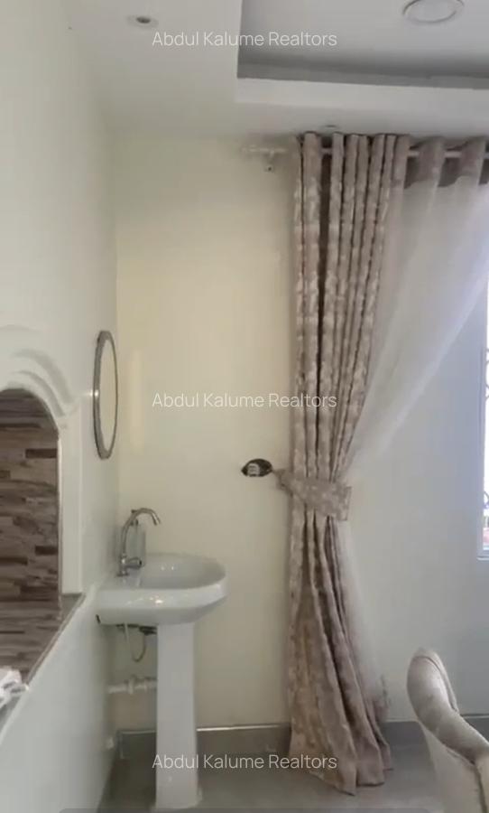 5 Bed Villa with En Suite at Bamburi - 4