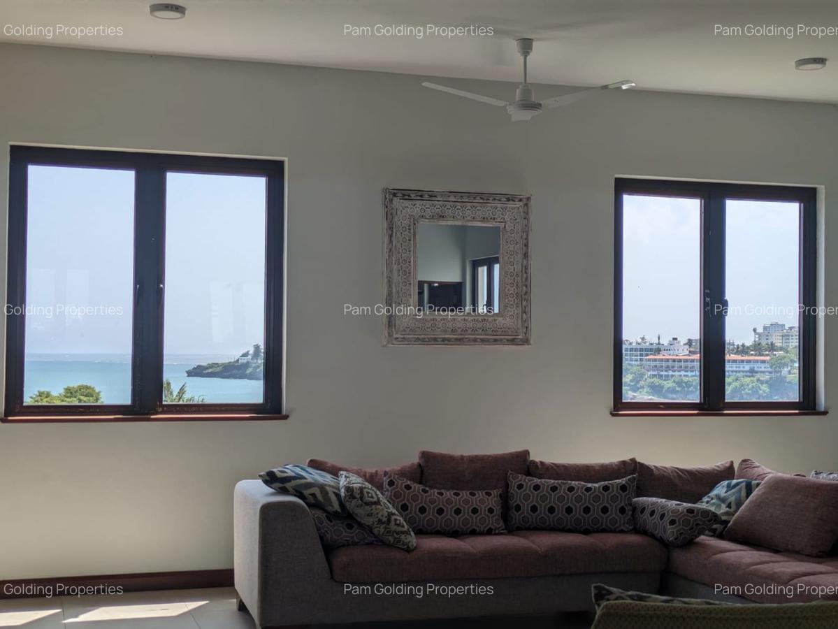 2 Bed Apartment with En Suite in Nyali Area - 3