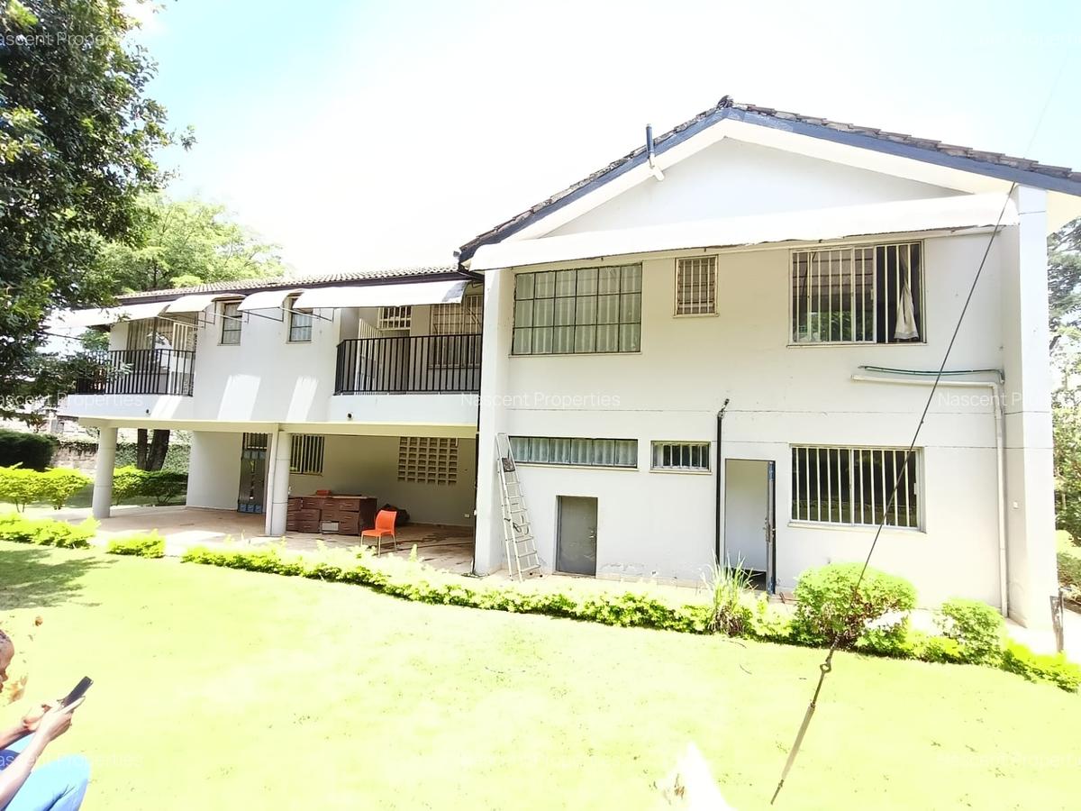 5 Bed House with En Suite in Nyari - 12