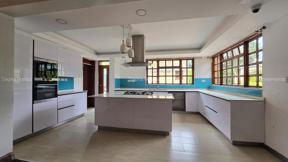 4 Bed House with En Suite in Runda - 9