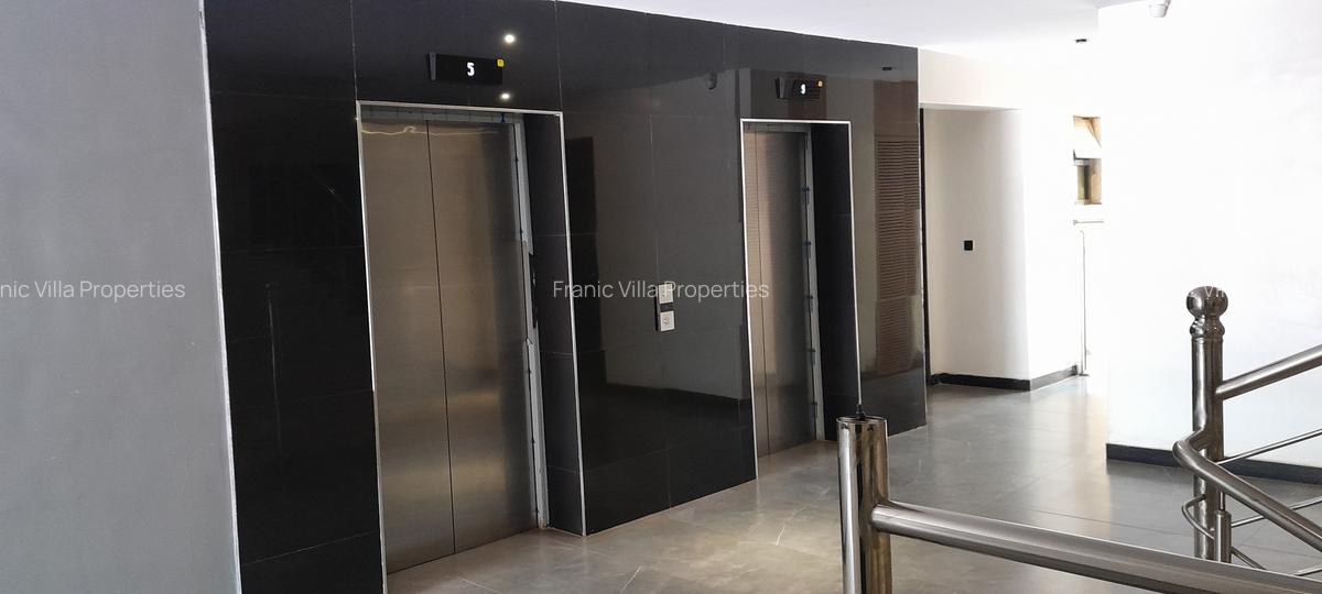 4 Bed Apartment with En Suite at Parklands - 2