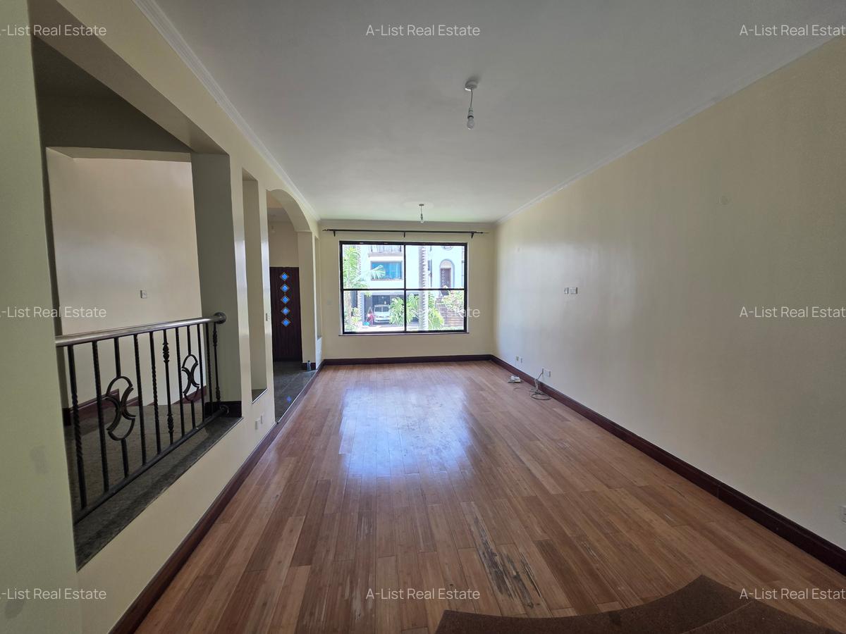 4 Bed Townhouse with En Suite at Grevillea Grove - 4