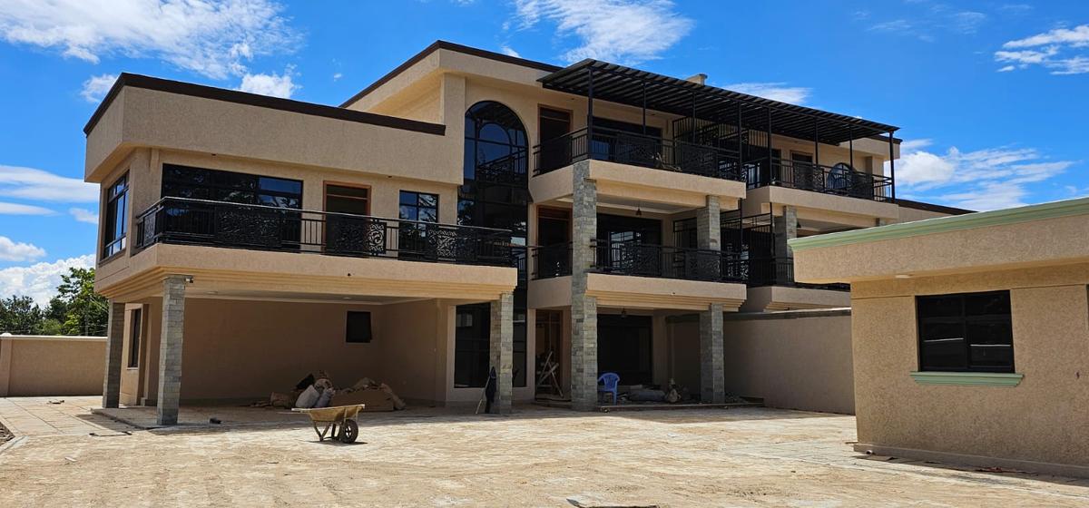 5 Bed House with En Suite at Elgon View - 2