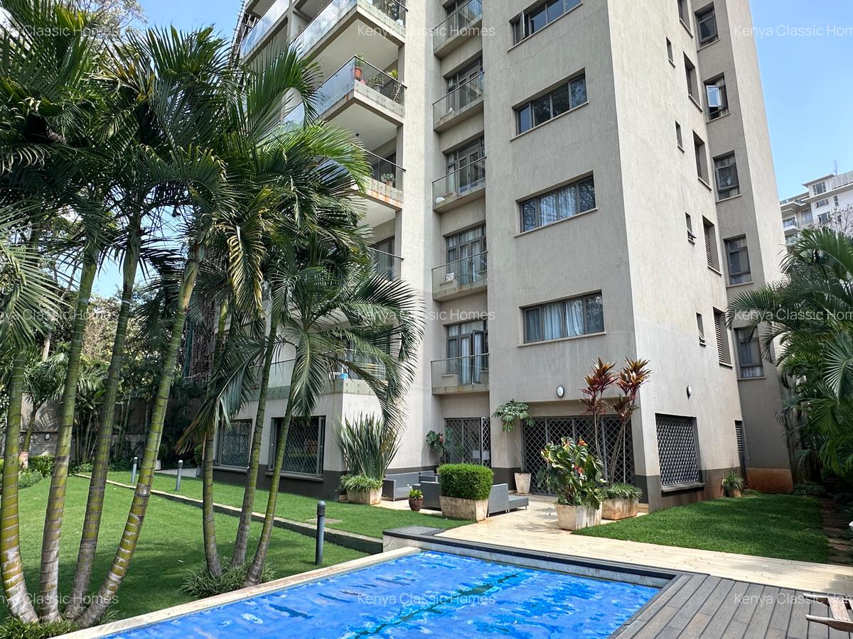 3 Bed Apartment with En Suite at Riverside - 20