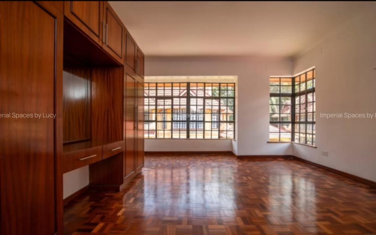 5 Bed Villa with En Suite in Lavington - 7