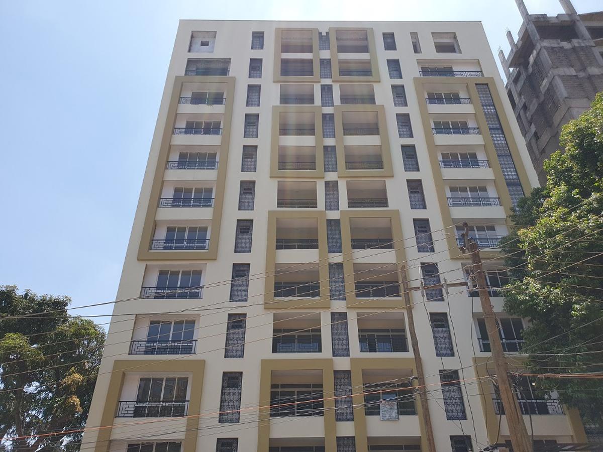 4 Bed Apartment with En Suite at 4Th Parklands Avenue - 1