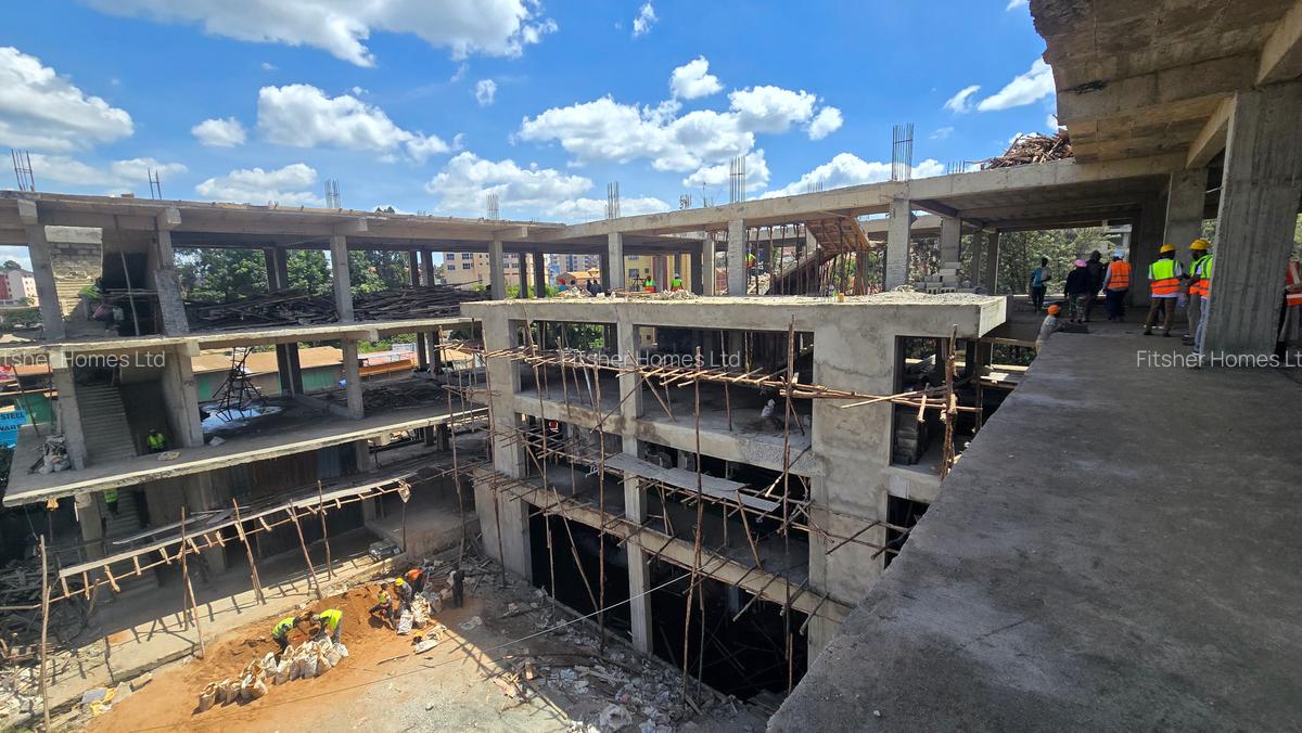 Commercial Property with Backup Generator in Ruaka - 11