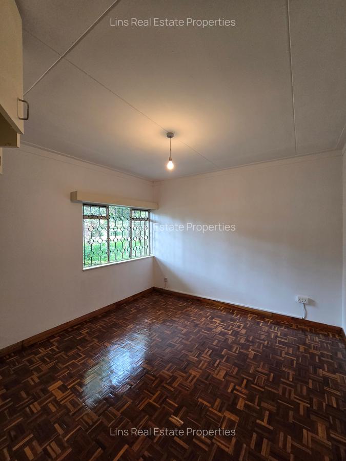 4 Bed Townhouse with En Suite in Lavington - 11