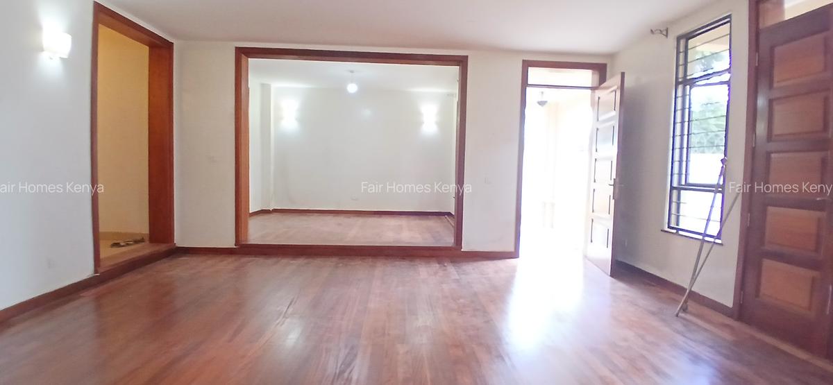 5 Bed Townhouse with En Suite at Lavington Green - 4