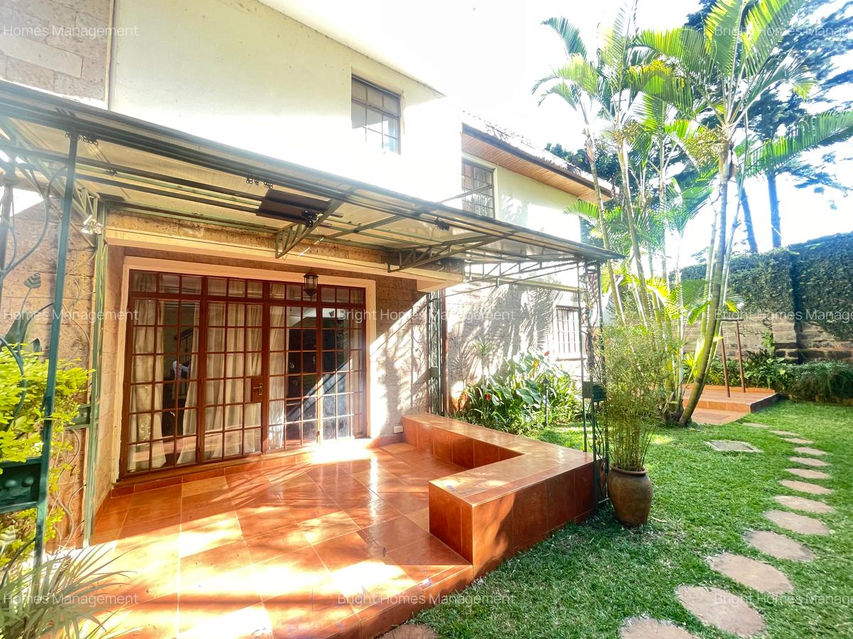5 Bed Townhouse with En Suite in Lavington - 13