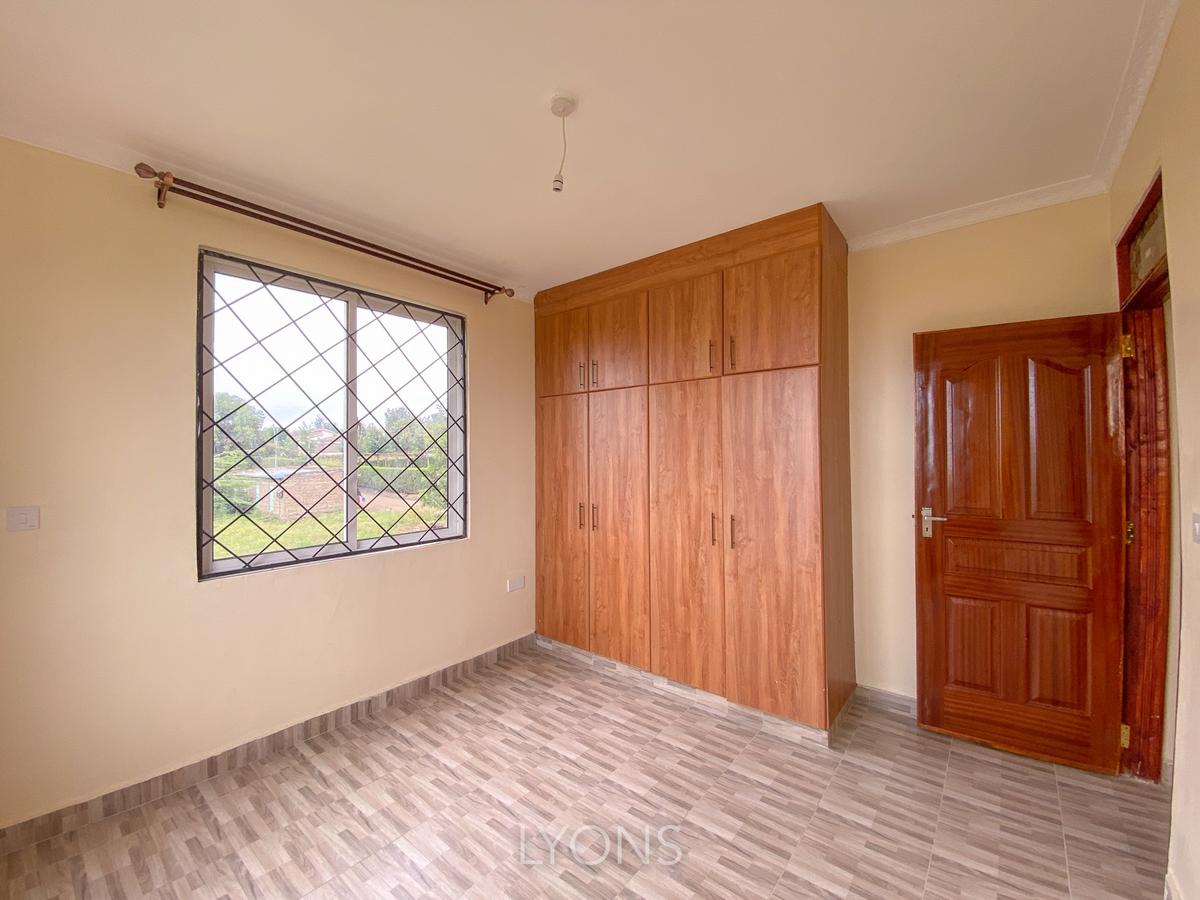 2 Bed Apartment with En Suite at Mashuria - 10