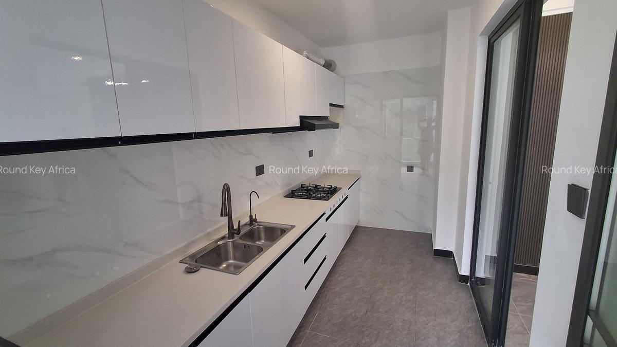 Serviced 2 Bed Apartment with En Suite in Lavington - 9