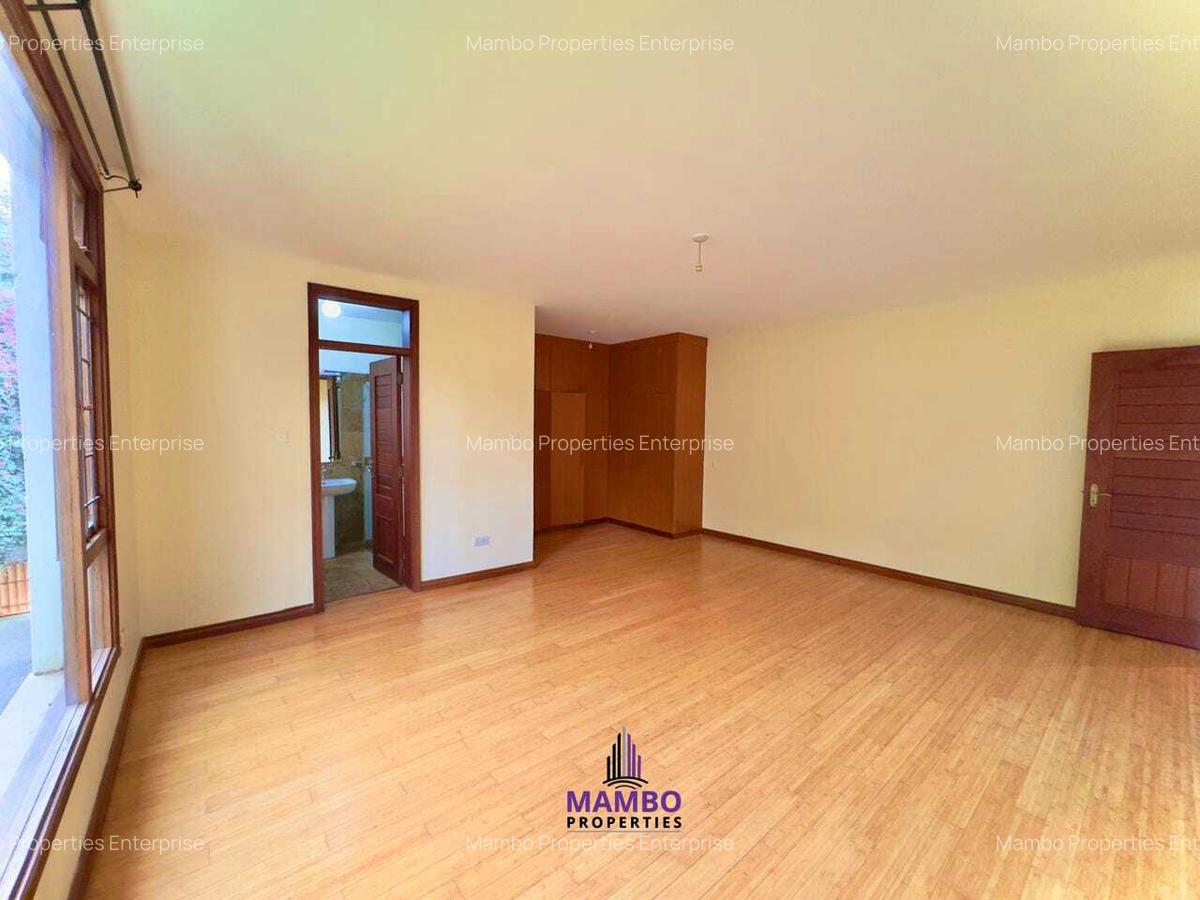 4 Bed Apartment with En Suite at Riverside Drive - 9