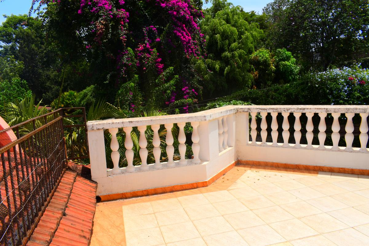 4 Bed Villa with En Suite at Off Thigiri Ridge Road - 16