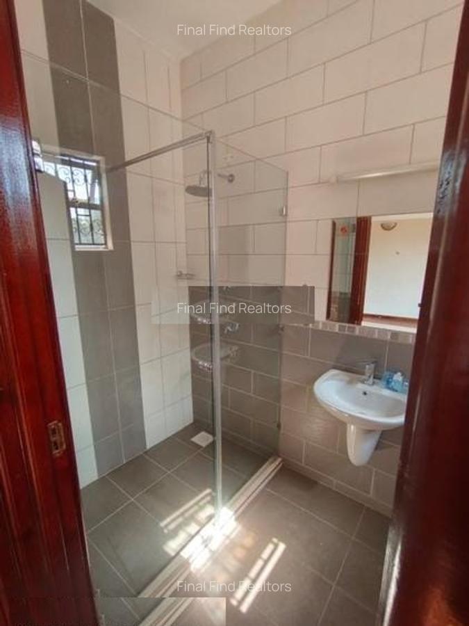 5 Bed Townhouse with En Suite in Westlands Area - 16
