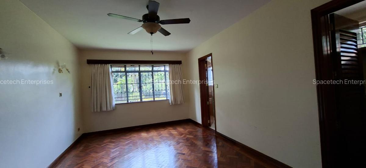 5 Bed Townhouse with En Suite in Westlands Area - 14