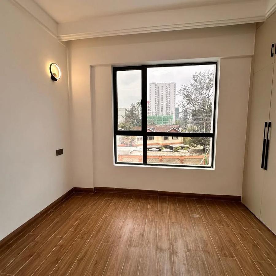 2 Bed Apartment with En Suite at Muringa Road - 6