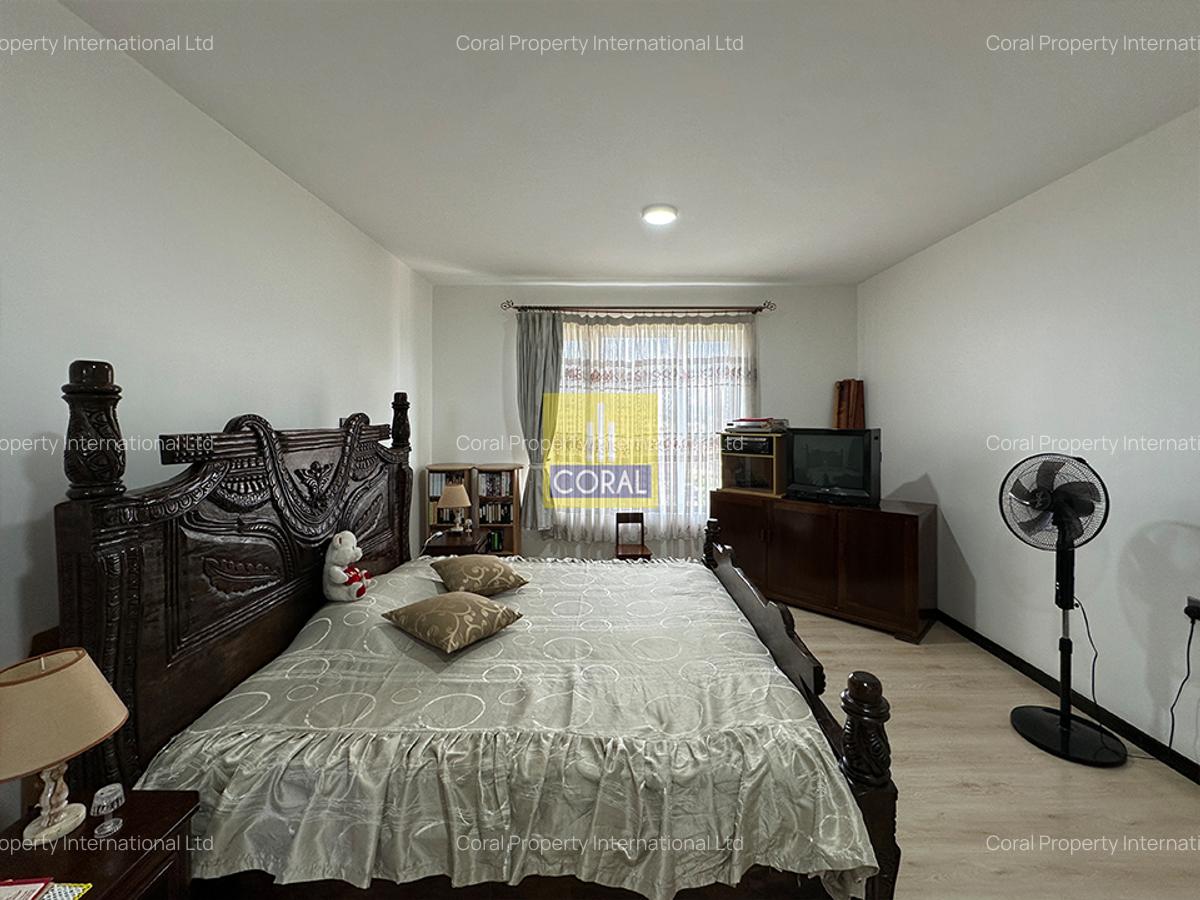 3 Bed Apartment in Parklands - 12