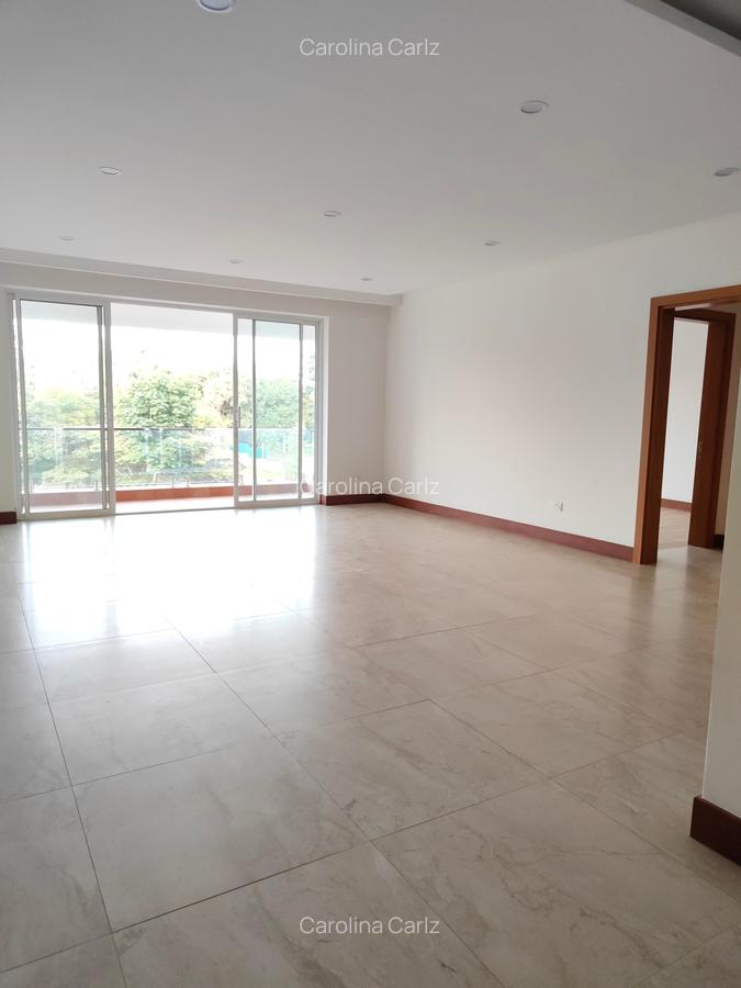 3 Bed Apartment with En Suite at City Park Drive - 10
