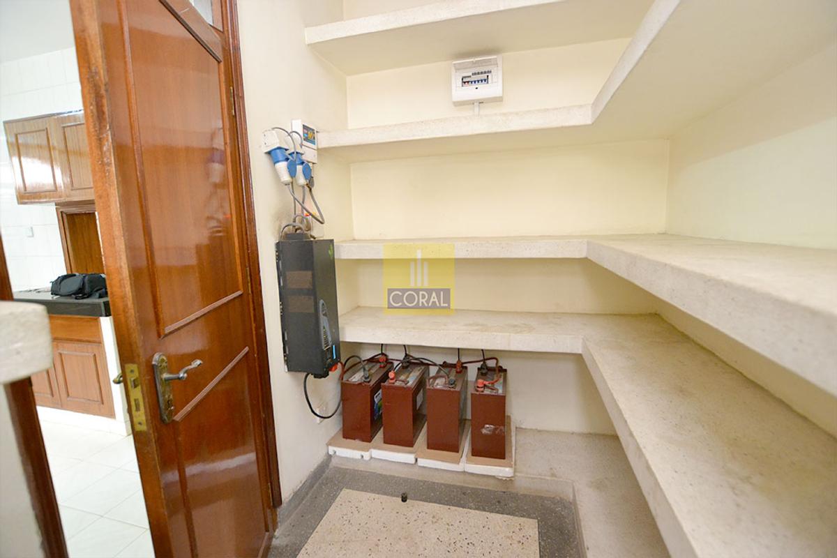 5 Bed Villa with En Suite in Westlands Area - 5