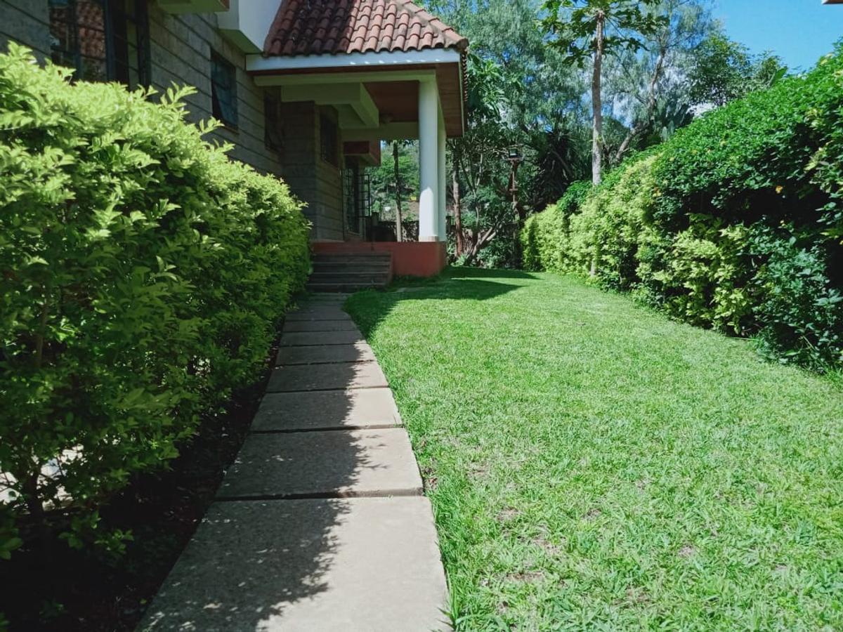 4 Bed Townhouse with En Suite at Chalbi Drive - 5