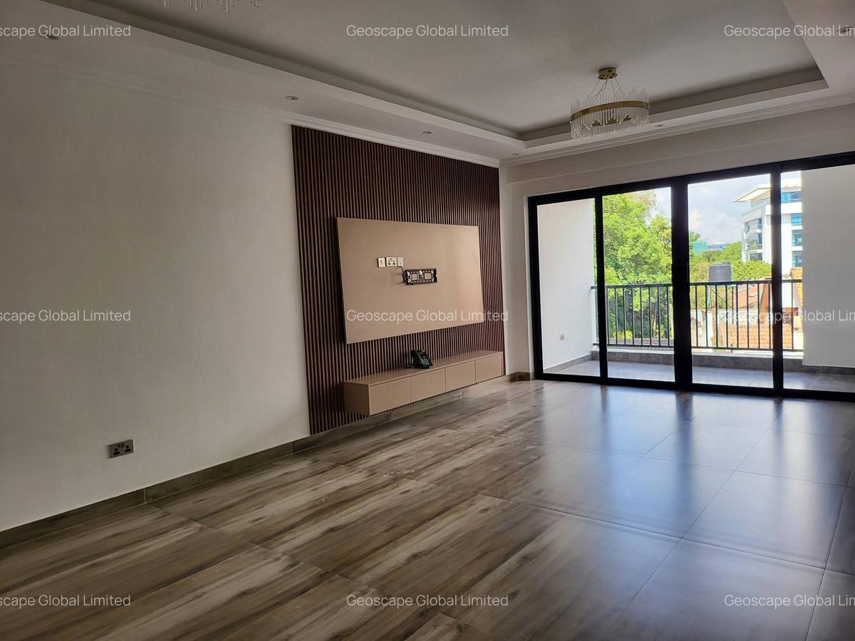 2 Bed Apartment with En Suite in Brookside - 1